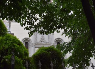 Vanatoarea de comori arhitecturale din Kiseleff