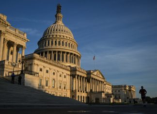 O oprire guvernamentala se profileaza. Ce servicii si beneficii ar putea fi afectate?