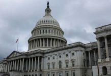 Politica de inchidere a GOP zguduie Washingtonul, in timp ce Trump si Biden se indreapta catre o confruntare a statelor oscilante