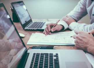 Consilier financiar vs. planificator financiar: Afla acum diferenta