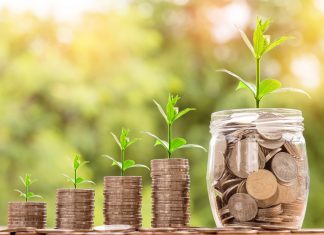 Economisirea vs. Investitia: 2 moduri de a-ti atinge obiectivele financiare