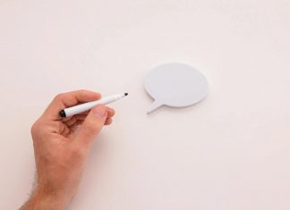 Top 10 interviuri controversate cu celebritati din toate timpurile